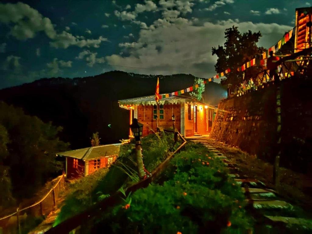 Myrica Cottages  Kainchi Dham, Nainital photo