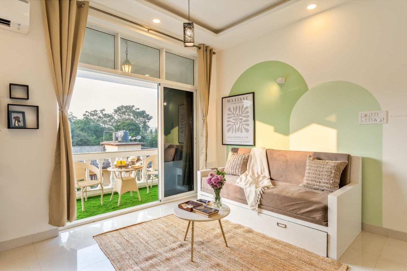 Greens - cosy 1bhk with pvt balcony photo