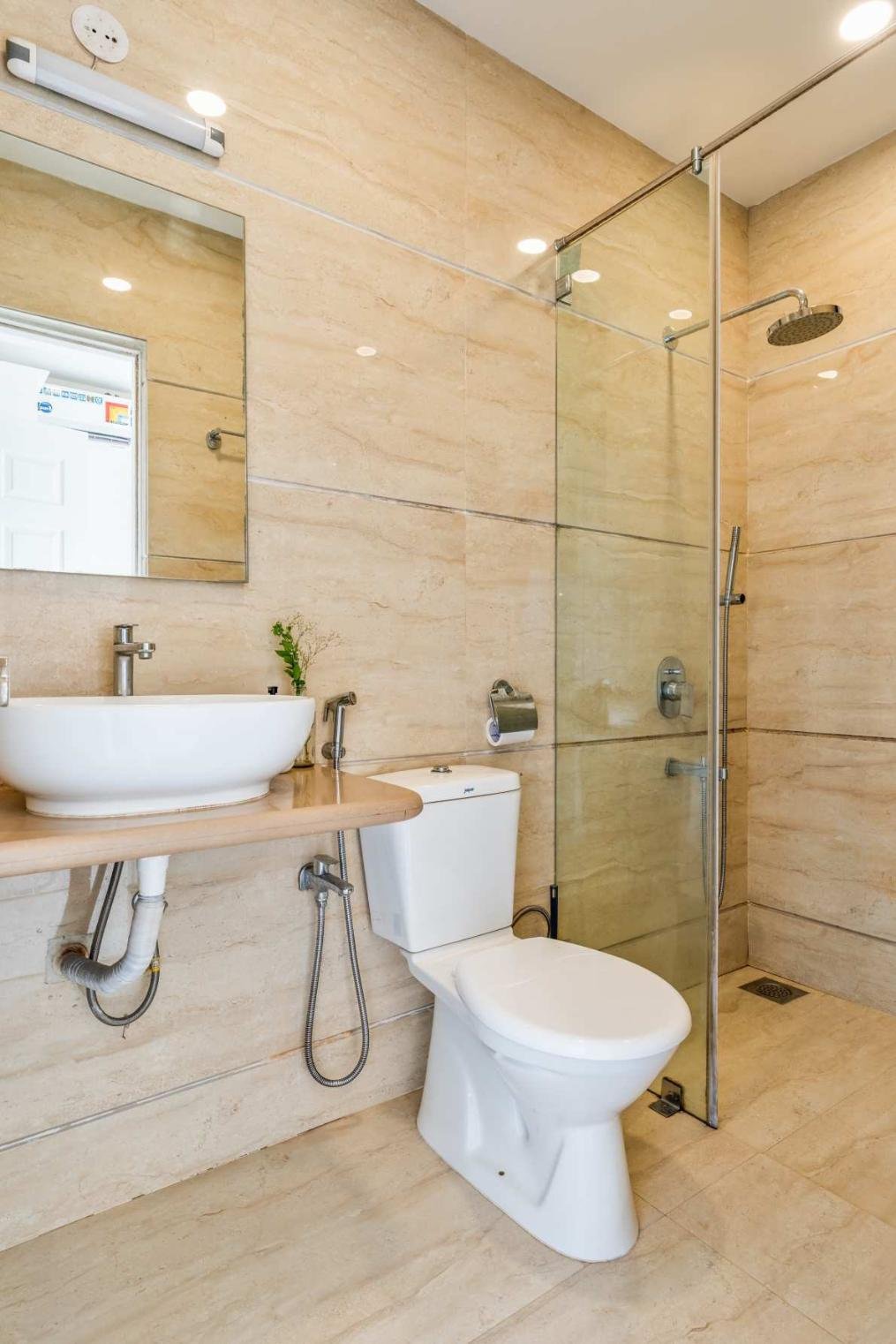 Greens - cosy 1bhk with pvt balcony photo