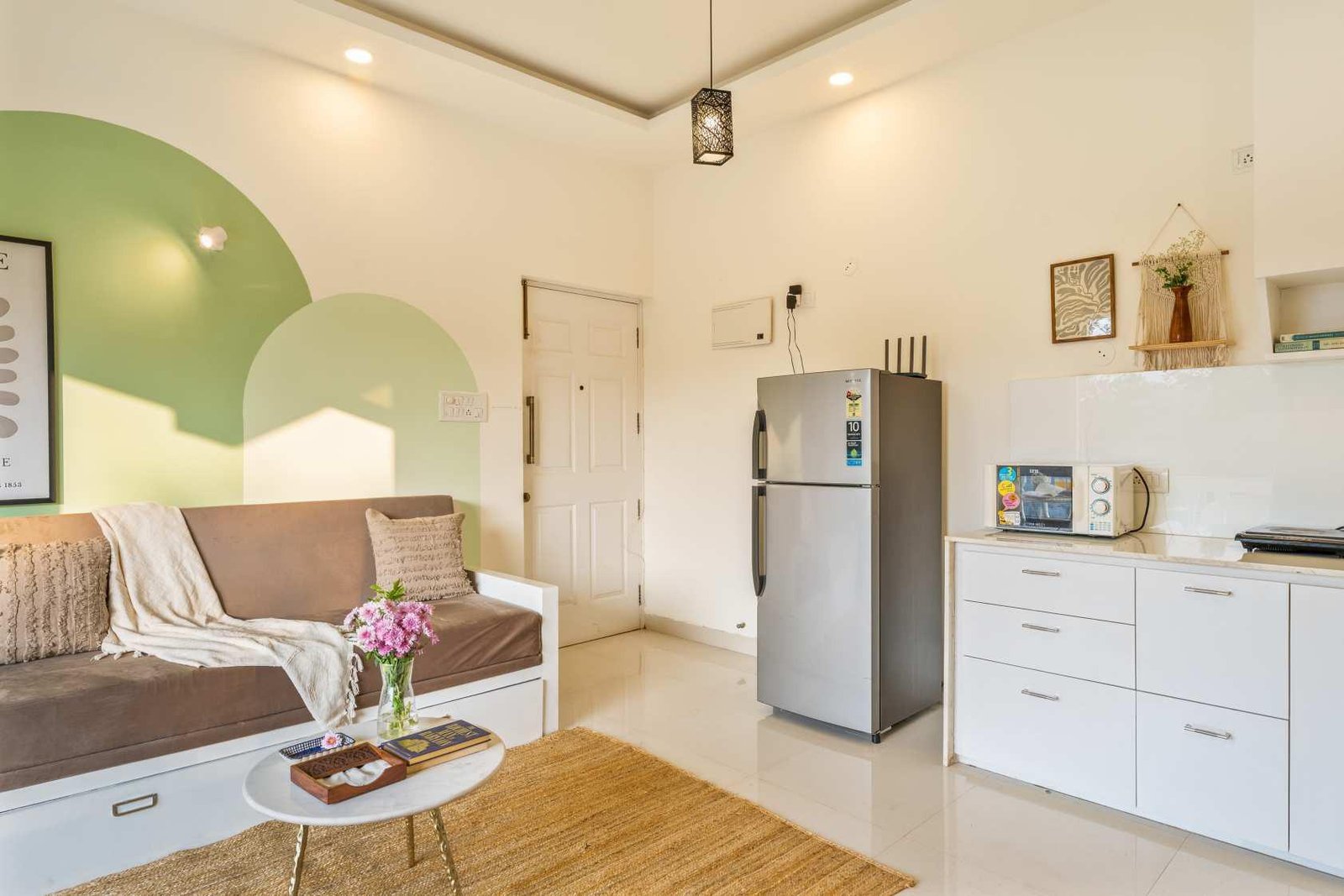Greens - cosy 1bhk with pvt balcony photo