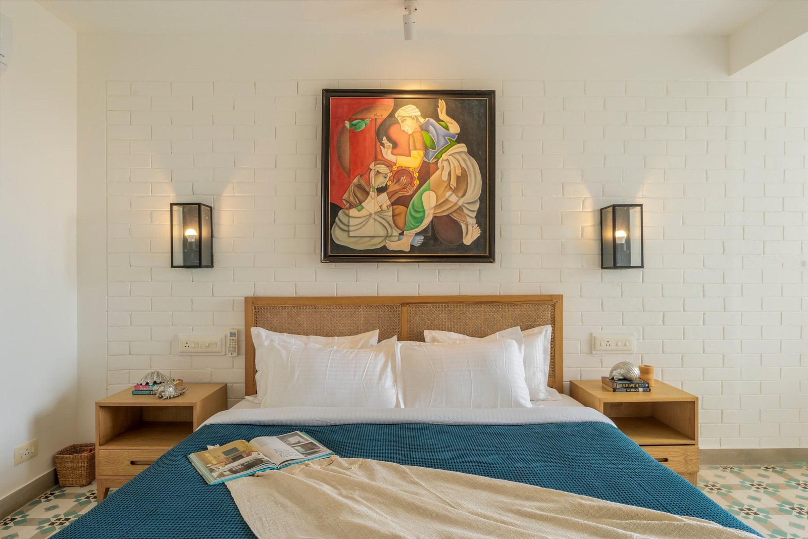 Sky - 3bhk Penthouse w/pvt jacuzzi + rooftop photo