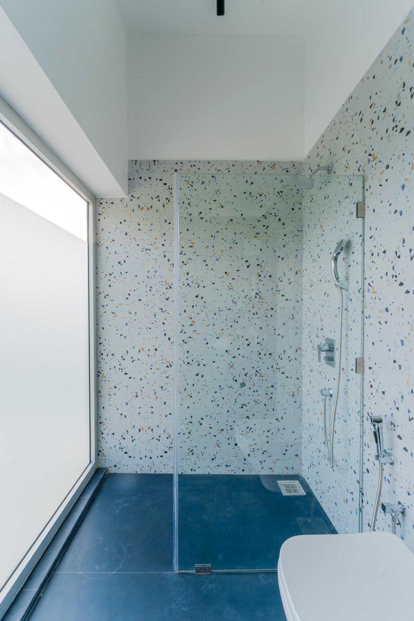 Sky - 3bhk Penthouse w/pvt jacuzzi + rooftop photo