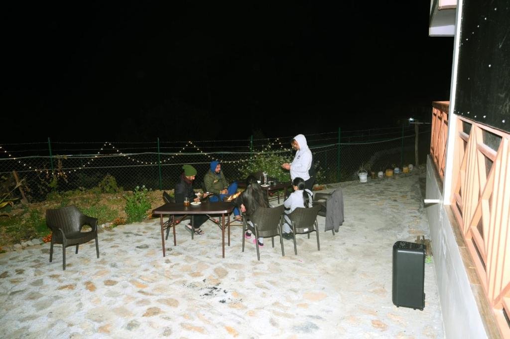 Kafal Gates photo